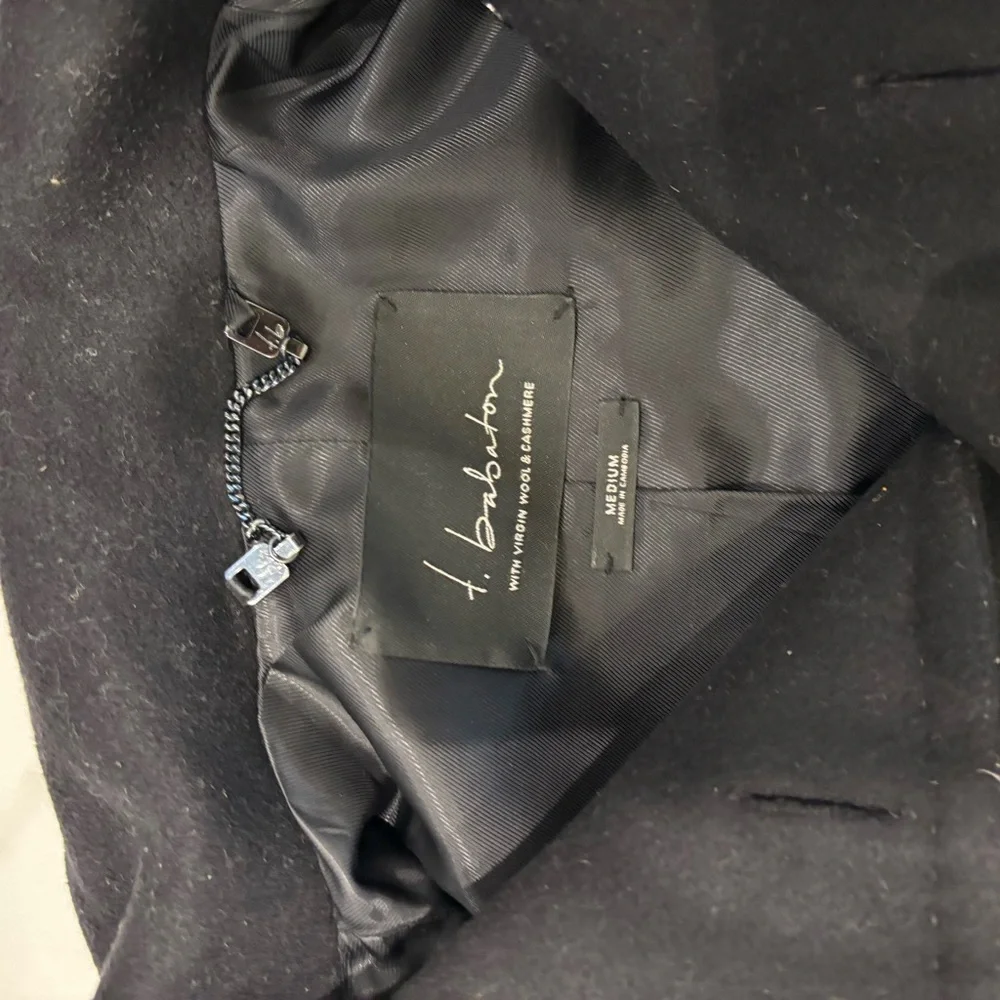 Black Aritzia Babaton woman’s winter jacket - Picture 2 of 2